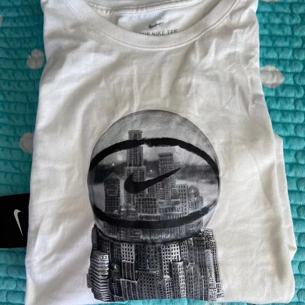 Nike Men's Graphic Tee Size XXL